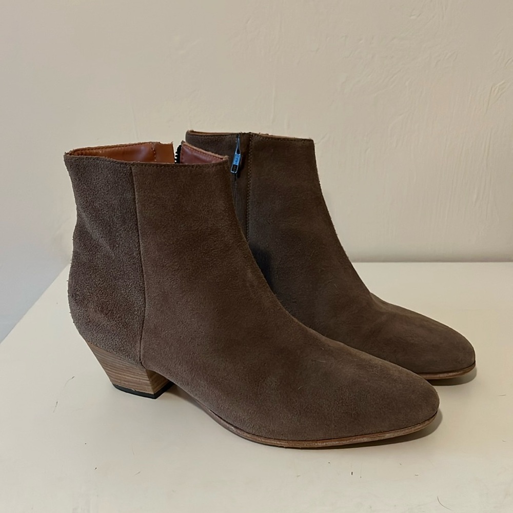 Common projects boots